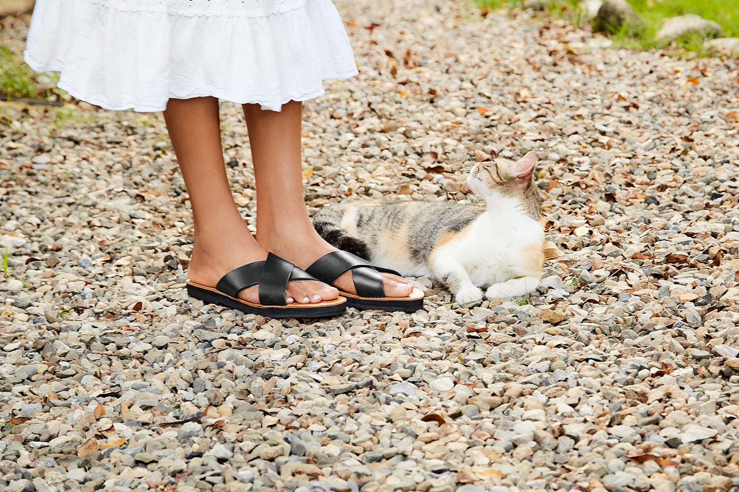 Women wearing the constanza.women wearing the bravesoles shoes