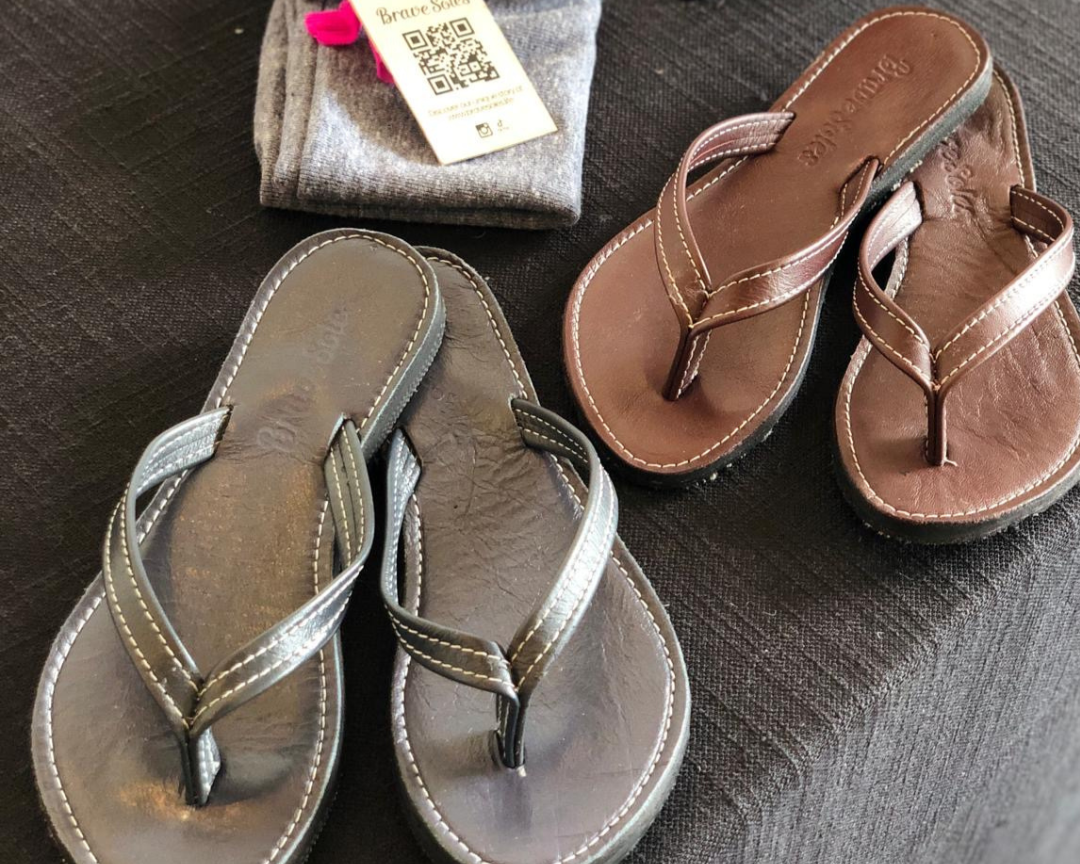 Load video: Brave Soles and Miina Gifting explainer video